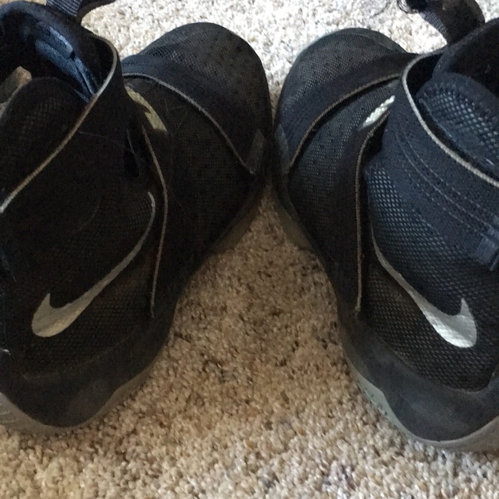 LeBron Soldier Size 7 - Picture 3 of 6